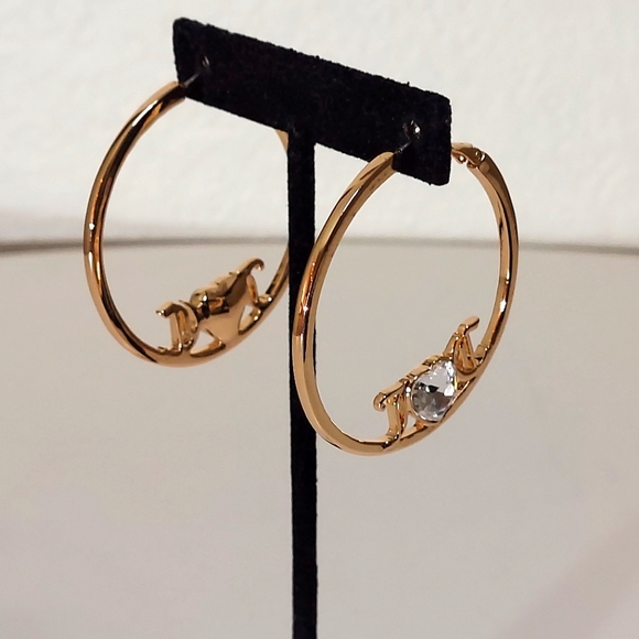 Juicy Couture Los Angeles California Gold Toned Initial Hoop Earrings - Picture 6 of 9